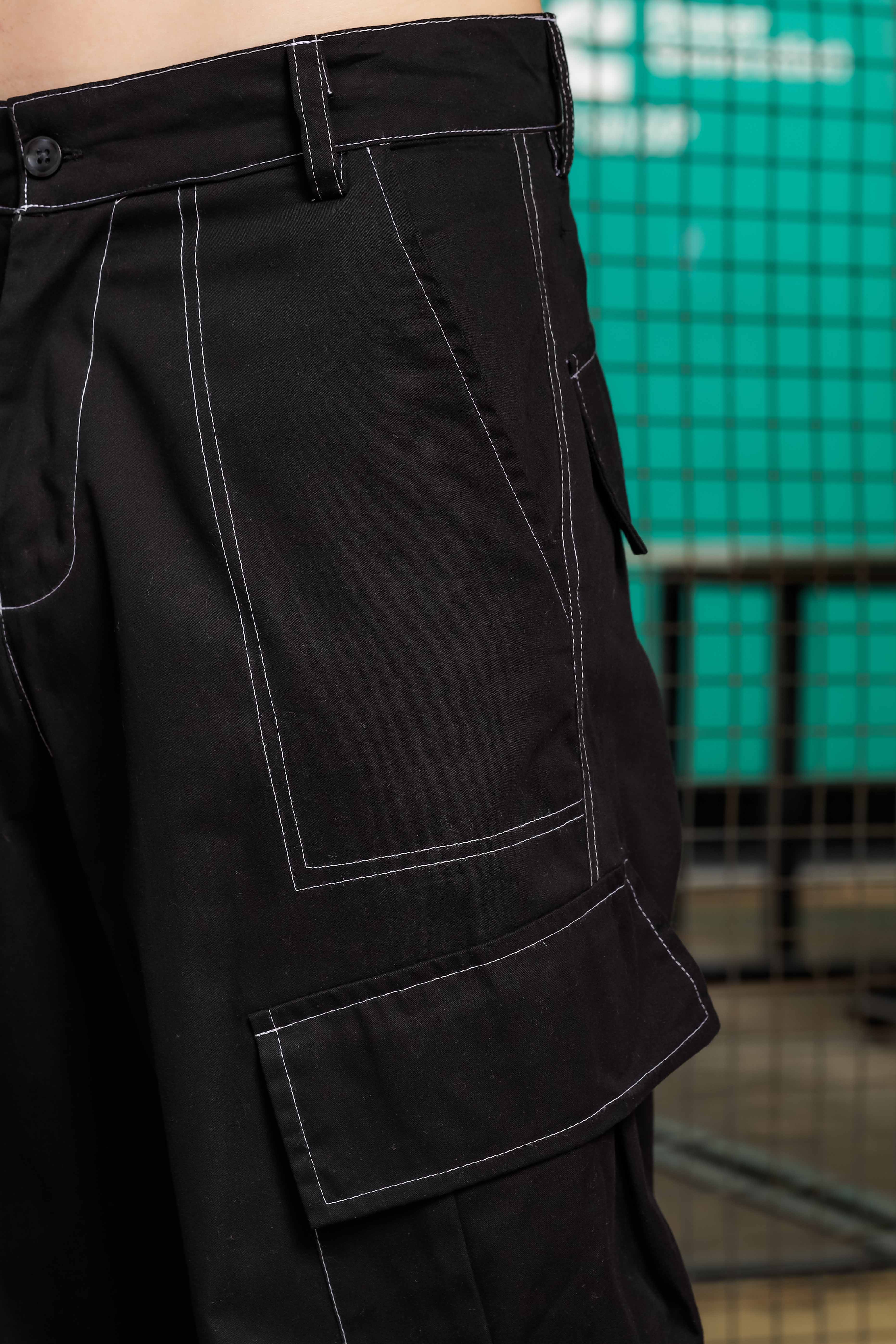 Unisex Mid-Rise Baggy Fit Parachute Cotton Cargo Trousers