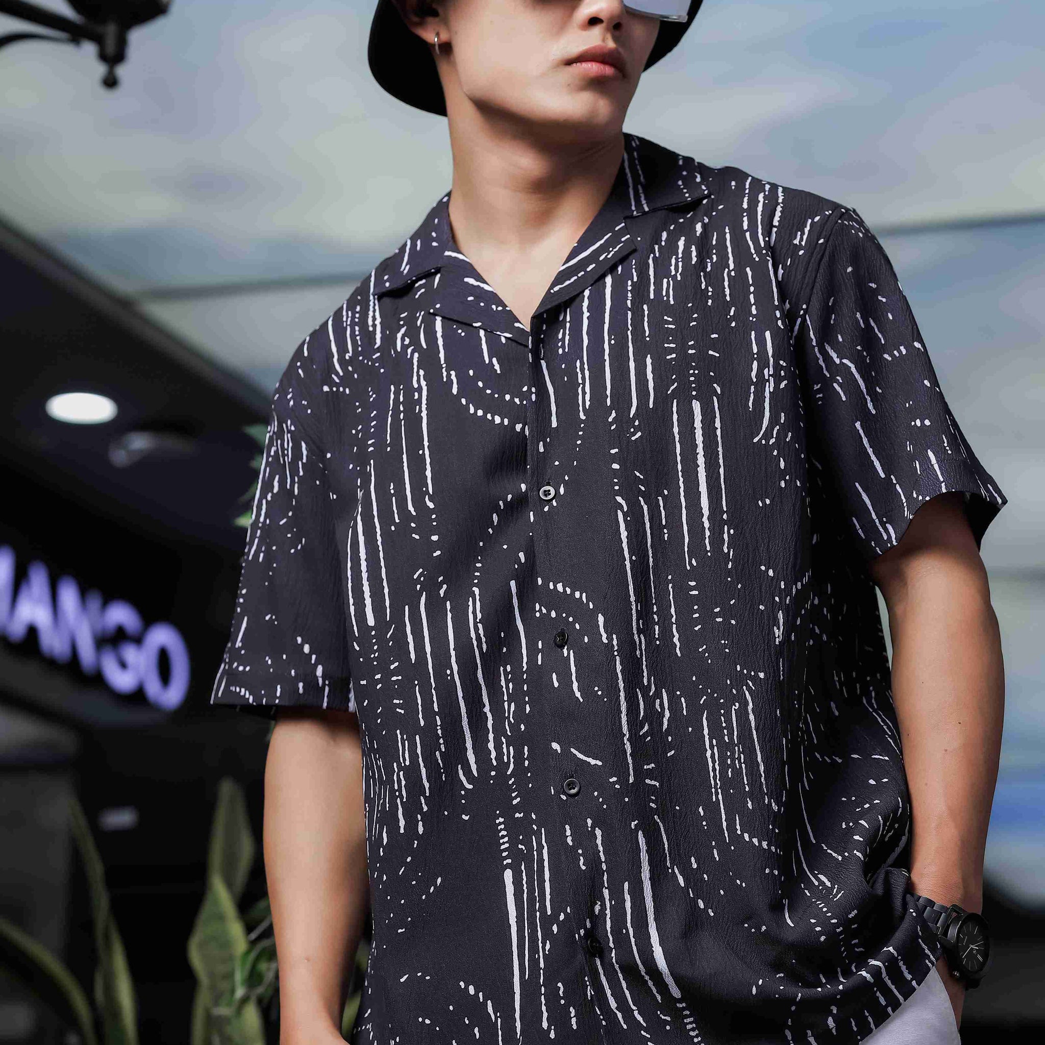 Unisex Black Abstract Printed Crinkled Fabric Cuban Collar Relaxed Fit Resort Shirt
