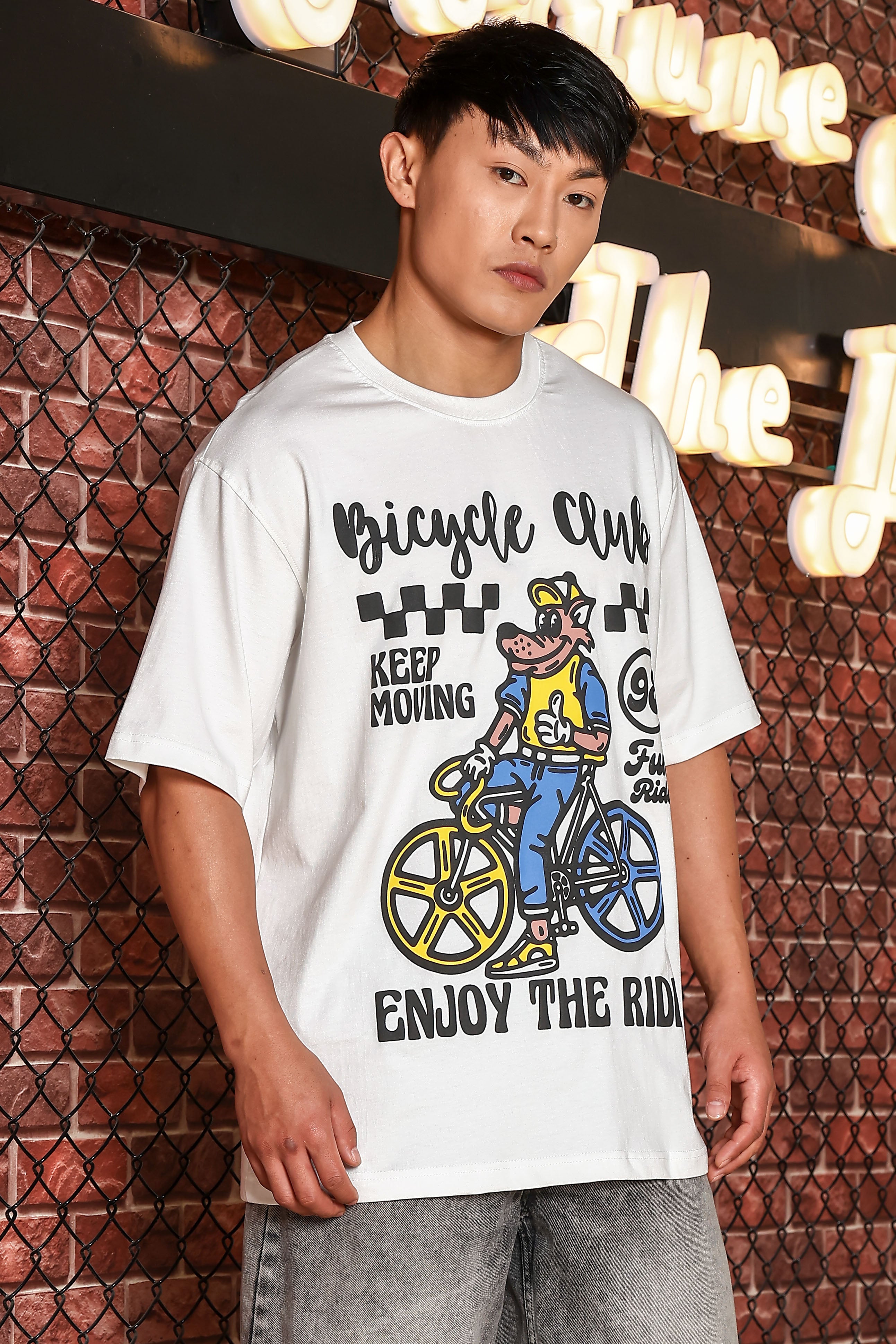 White Oversized Printed Premium Drop-Shoulder Sleeve Pure Cotton T-shirt
