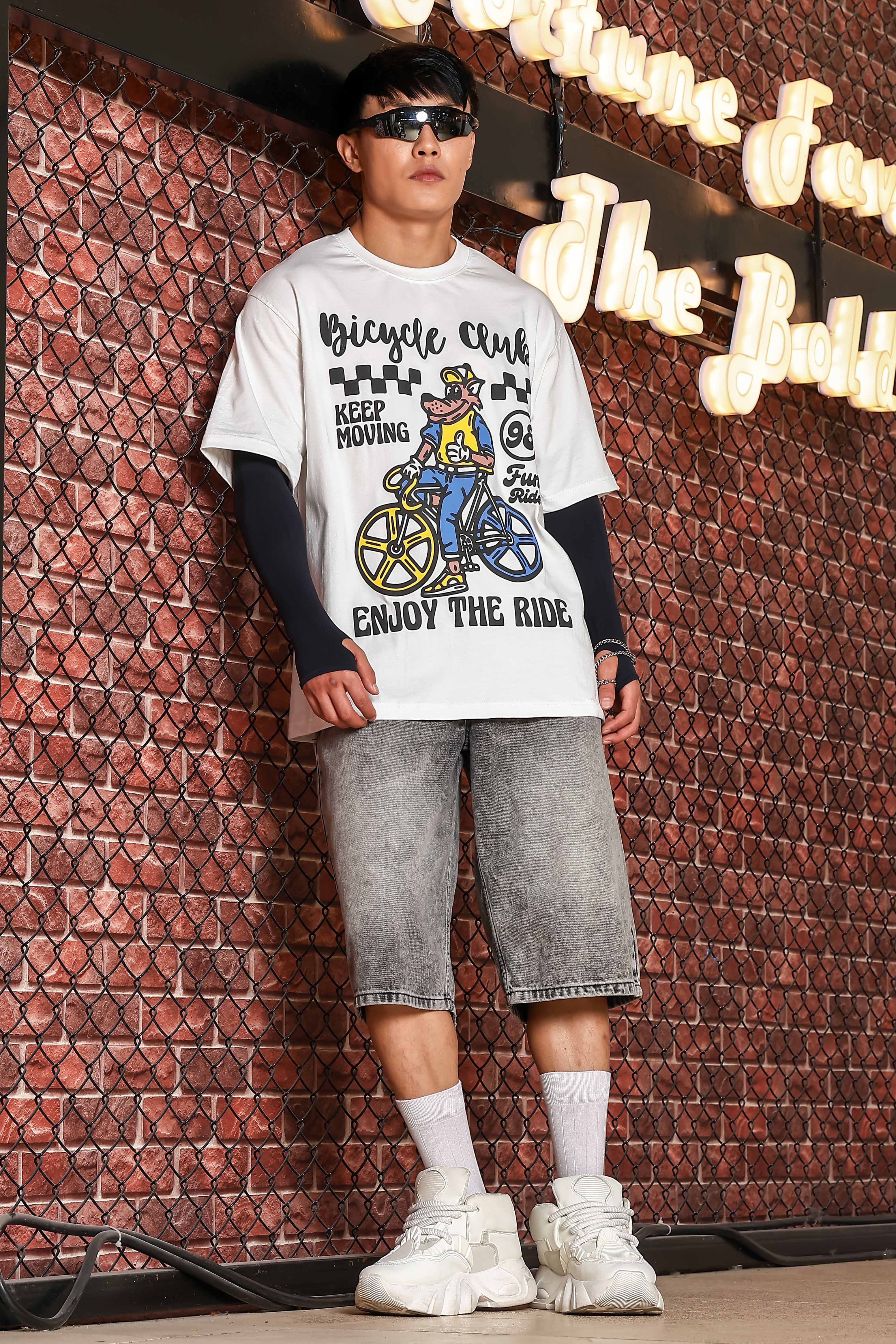 White Oversized Printed Premium Drop-Shoulder Sleeve Pure Cotton T-shirt