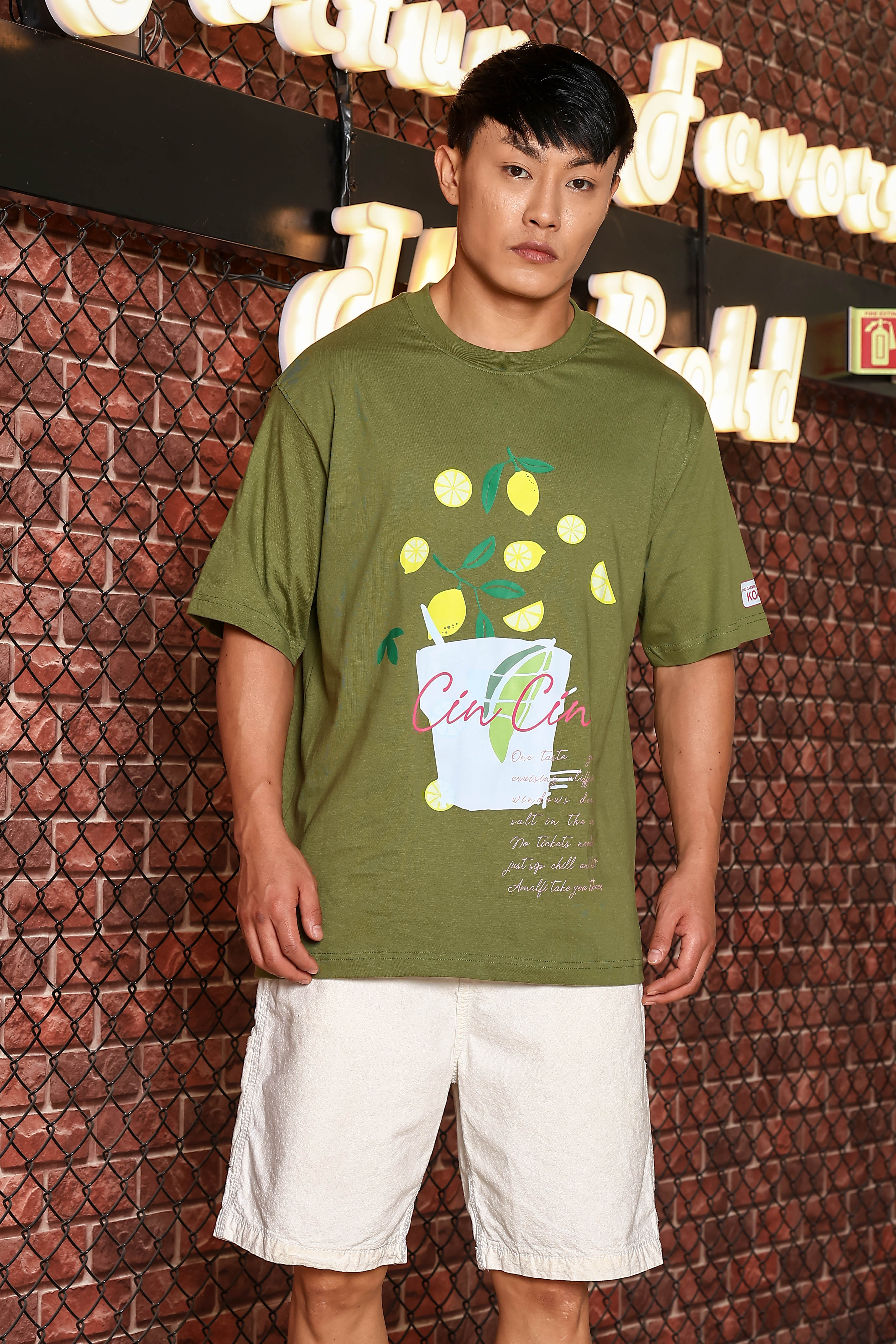 Oliver Oversized Printed Drop-Shoulder Sleeve Pure Cotton T-shirt