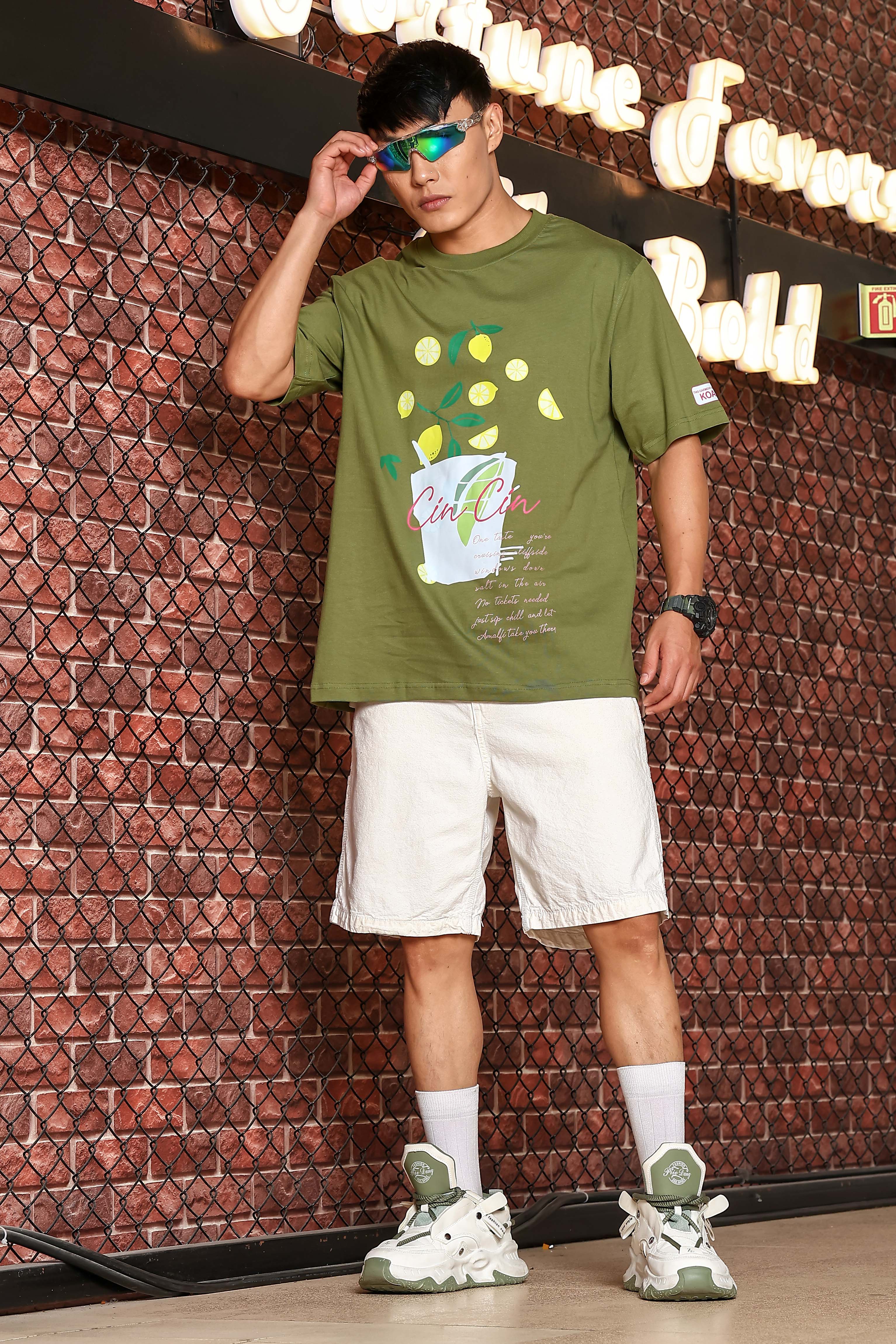 Oliver Oversized Printed Drop-Shoulder Sleeve Pure Cotton T-shirt