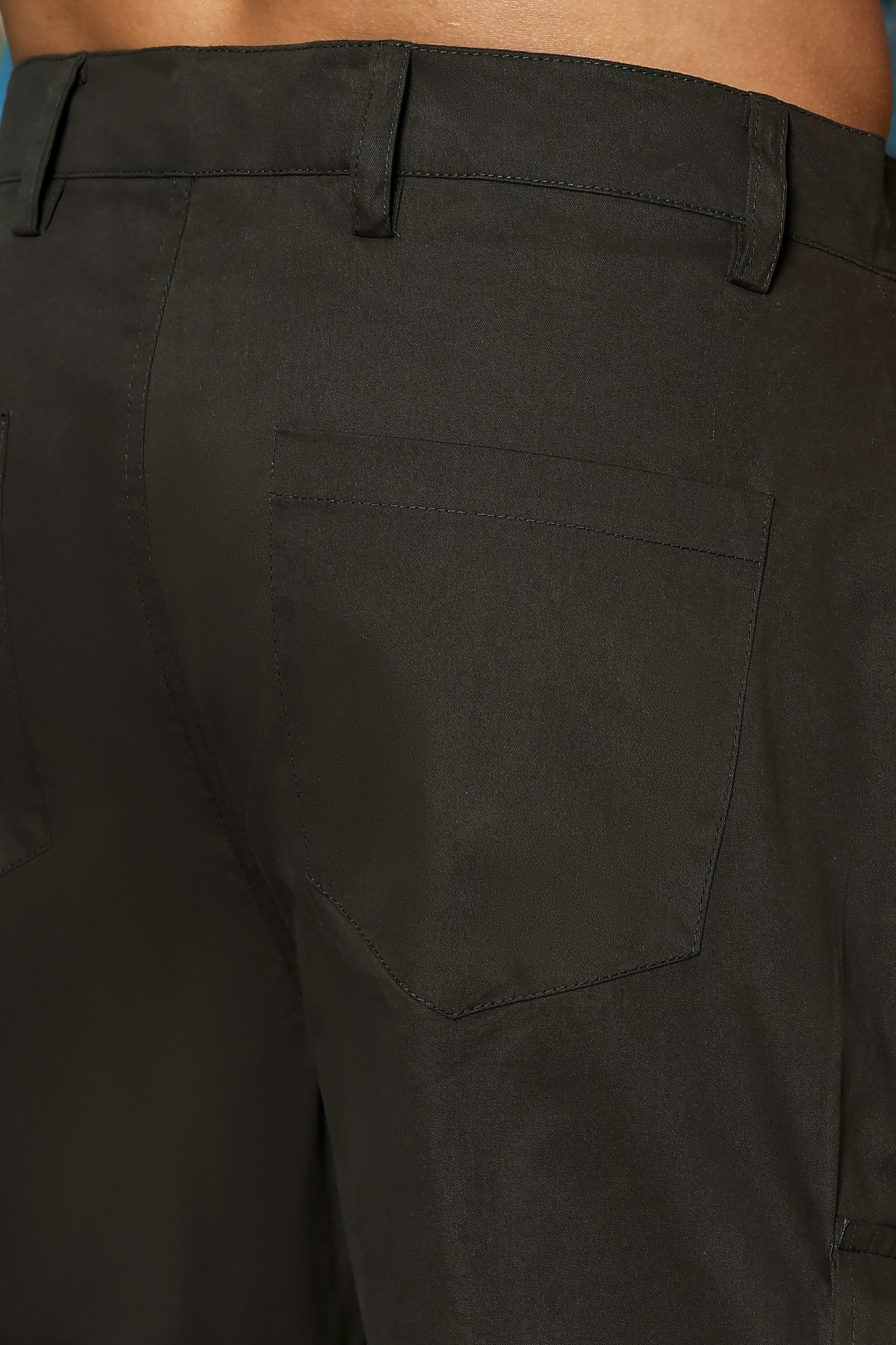 Unisex Relaxed fit Olive Baggy 8 Pocket Cargo Trousers