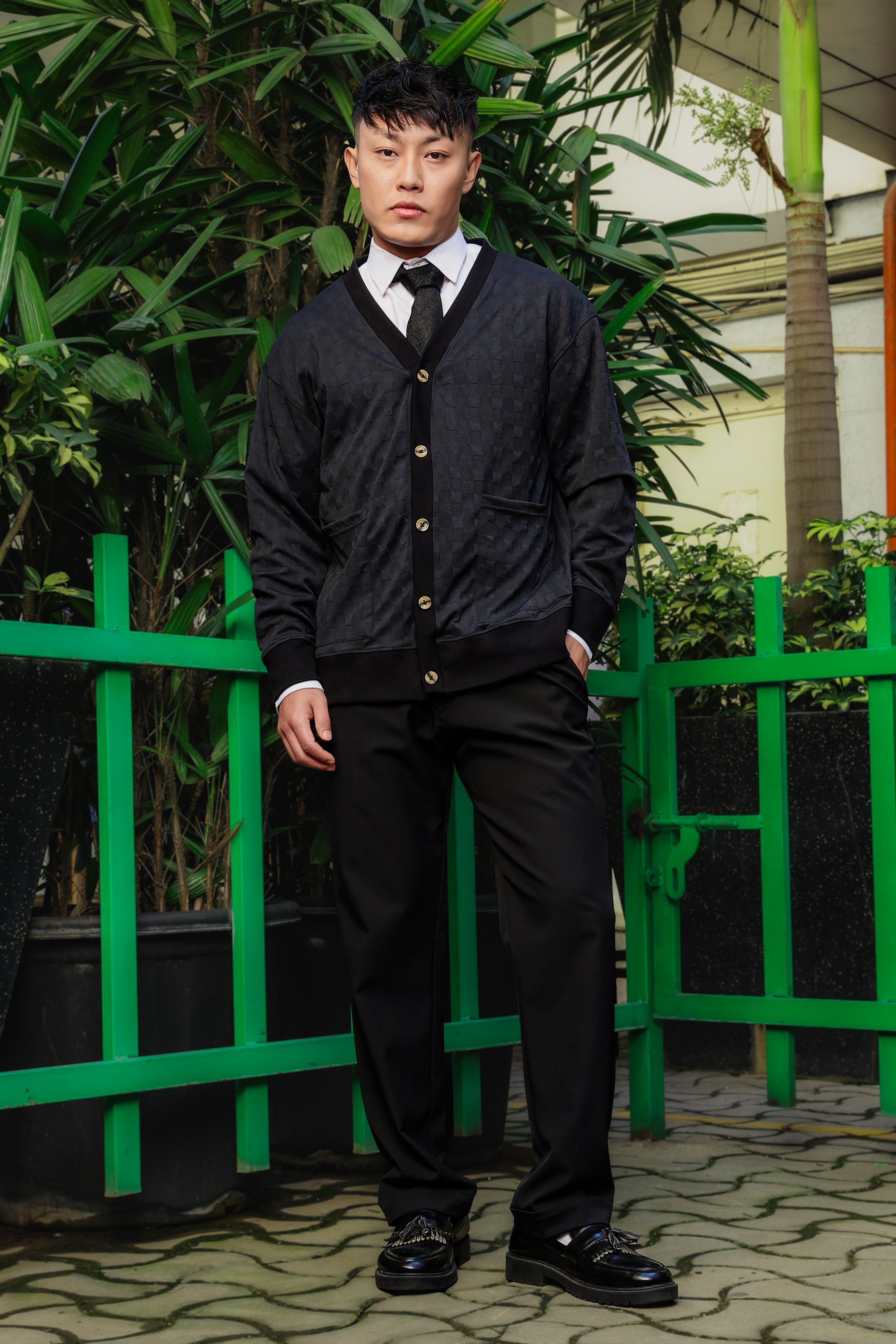 Black Textured Self Design V-Neck Knitted Cardigan