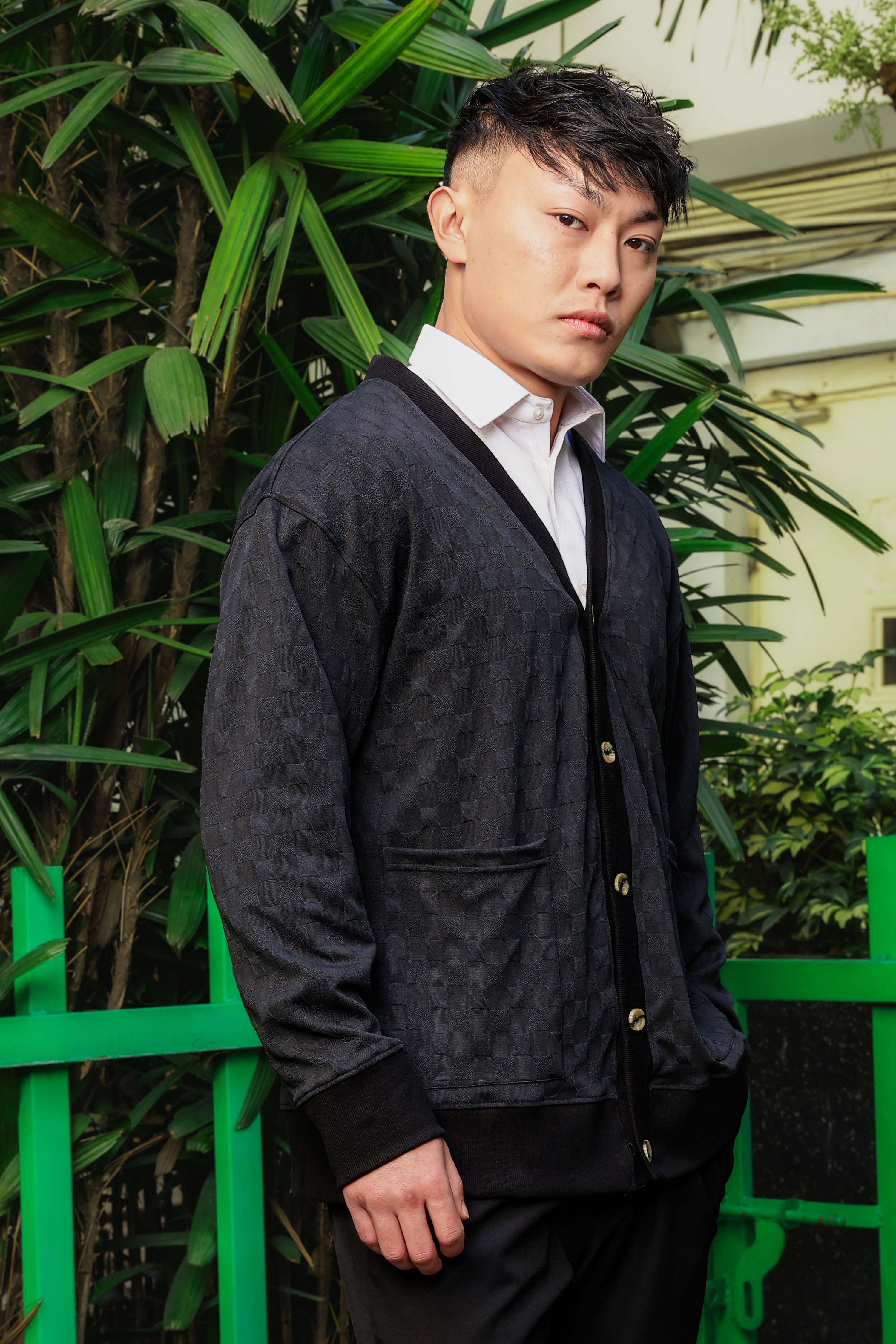 Black Textured Self Design V-Neck Knitted Cardigan