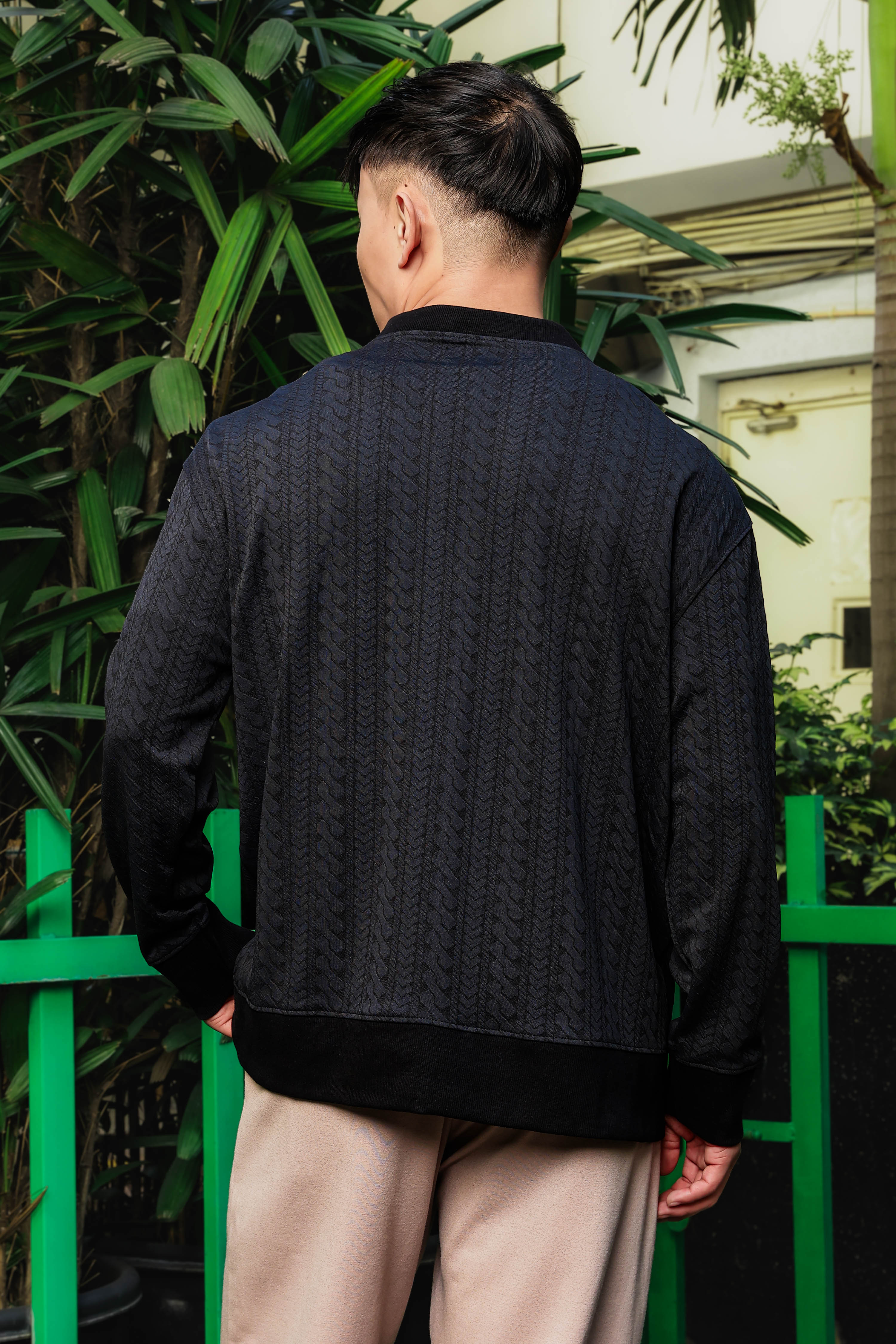 Black Textured & Self Design V-Neck Knitted Cardigan