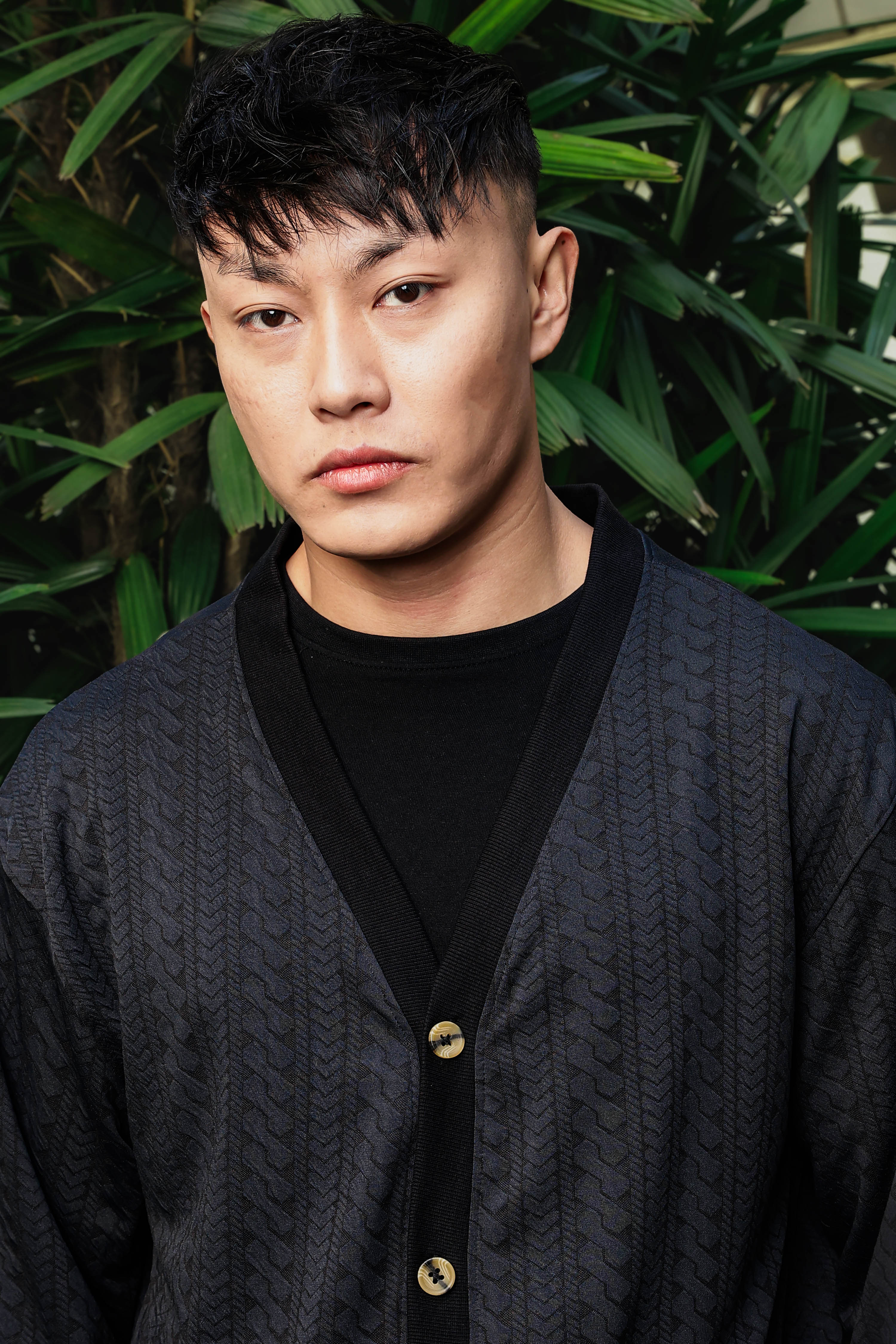 Black Textured & Self Design V-Neck Knitted Cardigan