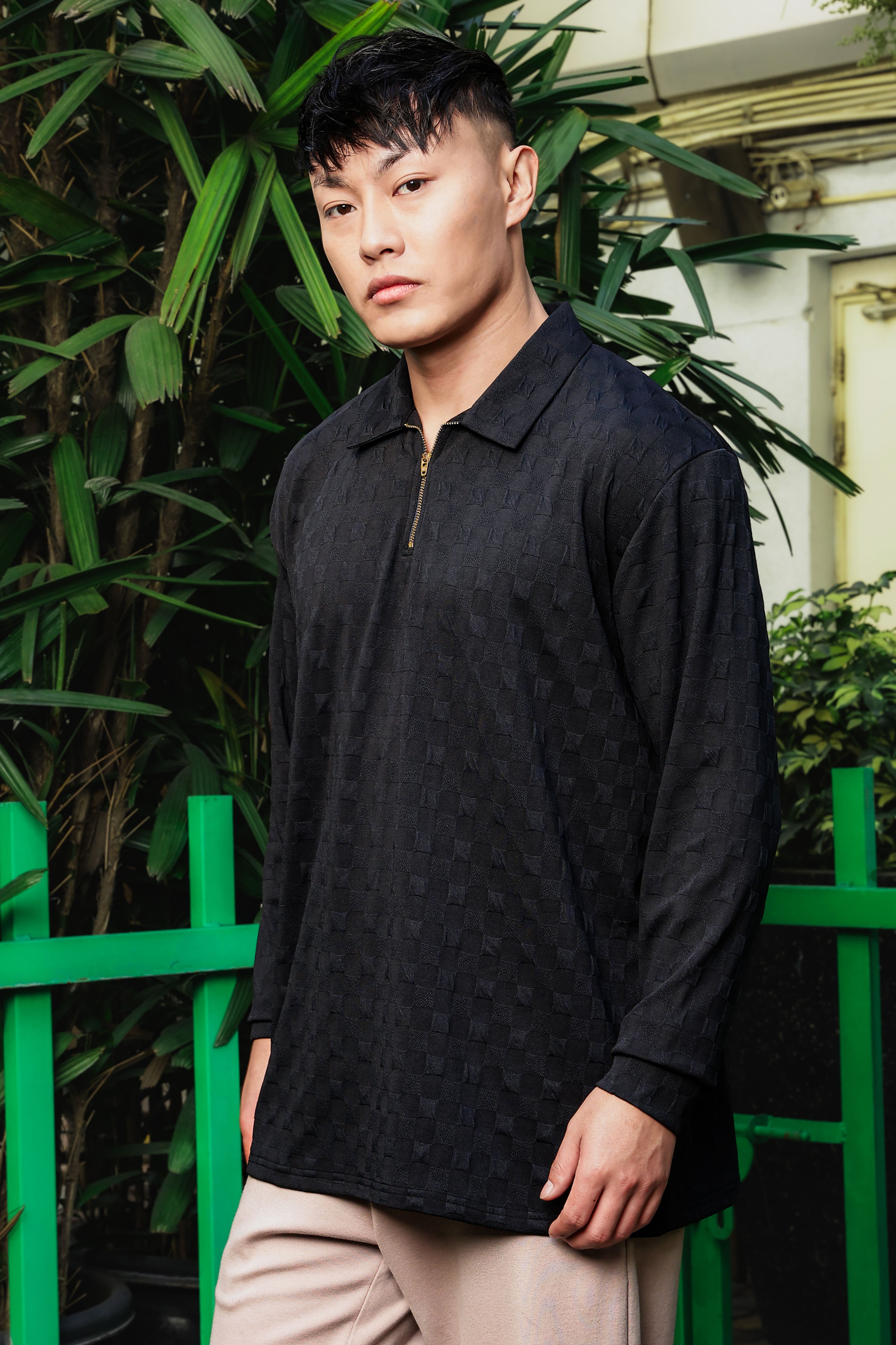 Black Solid Textured Cable Knit Drop-Shoulder Relaxed Fit Polo Neck Full Sleeve T-Shirt