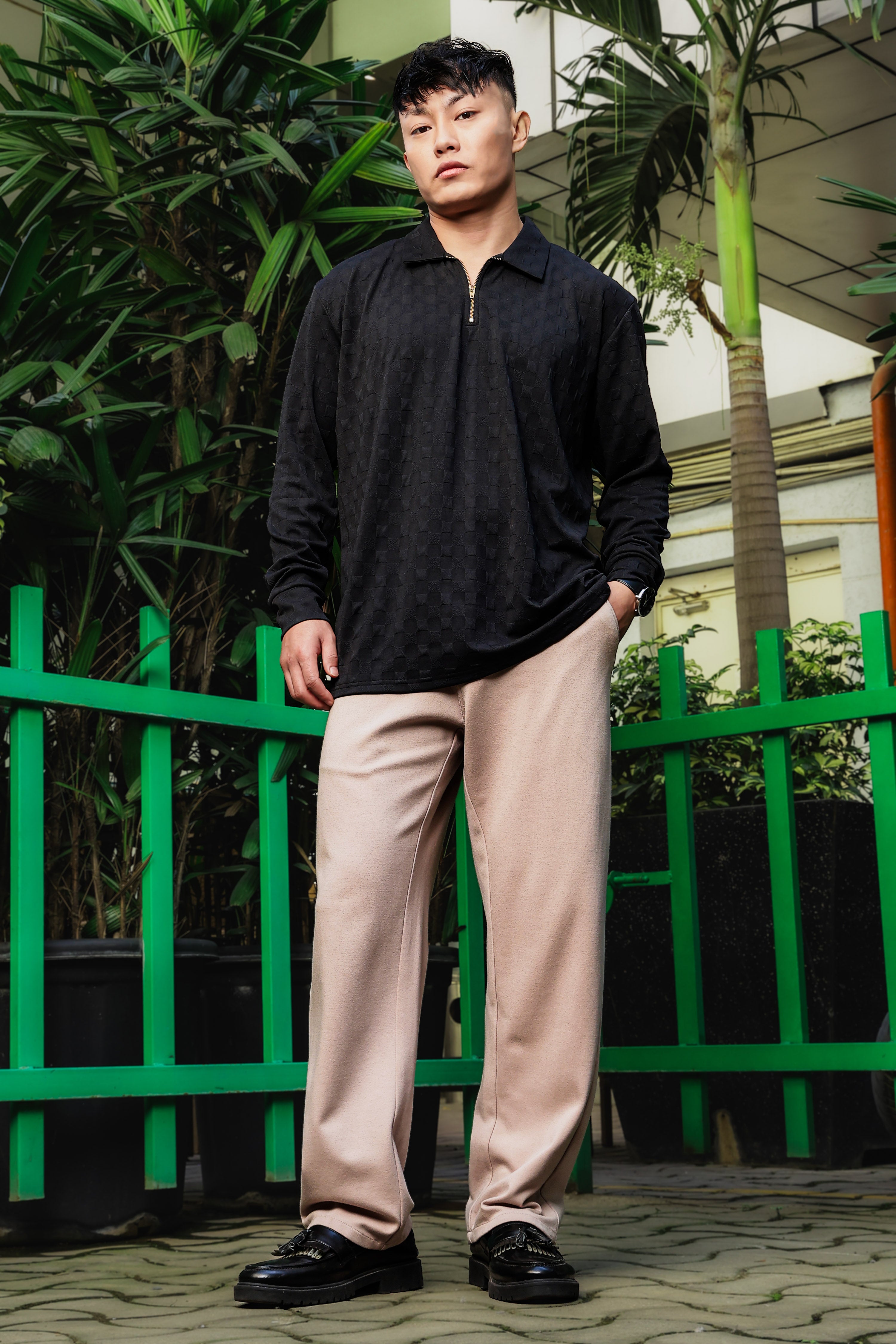 Black Solid Textured Cable Knit Drop-Shoulder Relaxed Fit Polo Neck Full Sleeve T-Shirt