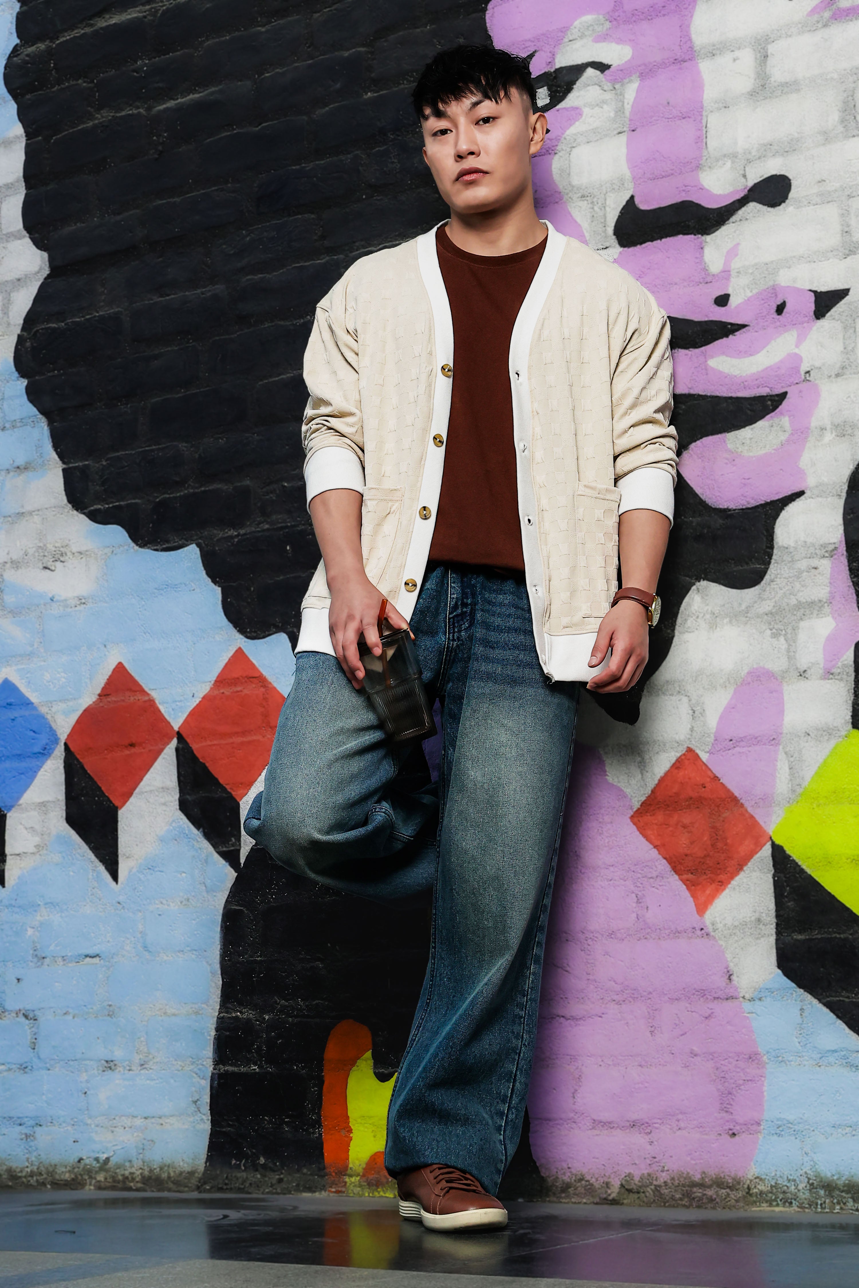 Off-White Textured & Self Design V-Neck Knitted Cardigan