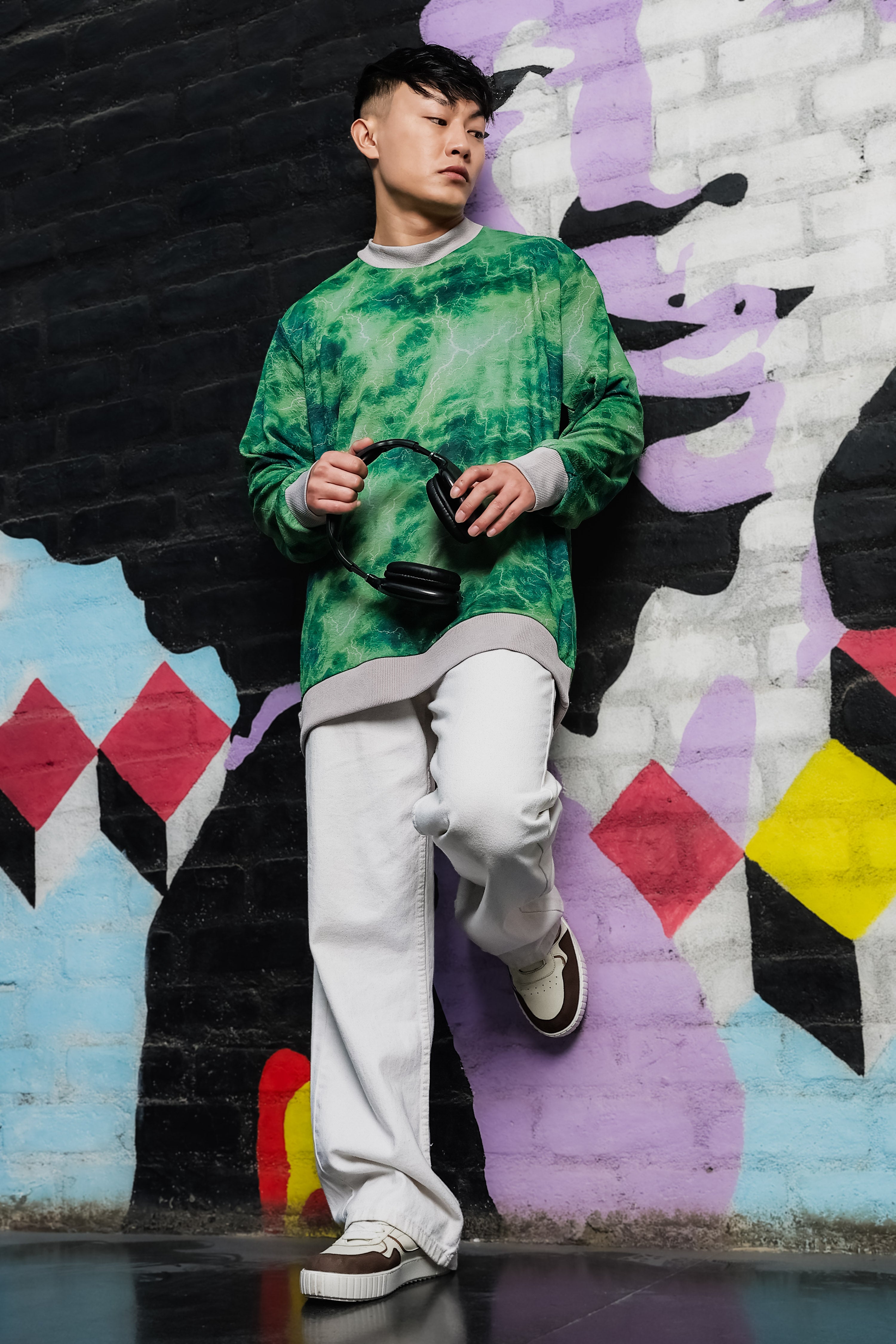 Grey & Green Abstract Printed Drop-Shoulder Relaxed Fit Pullover Sweatshirt