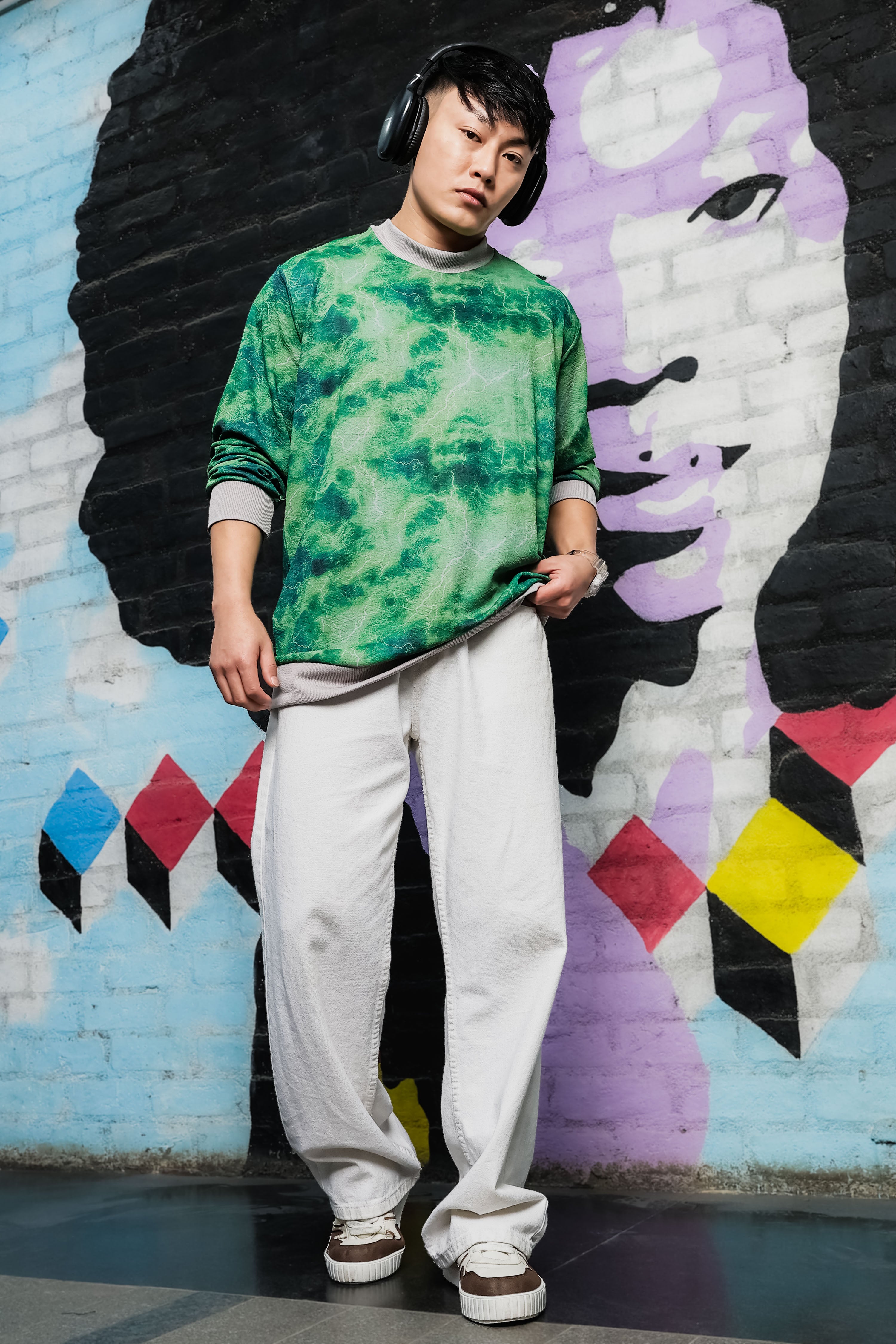 Grey & Green Abstract Printed Drop-Shoulder Relaxed Fit Pullover Sweatshirt