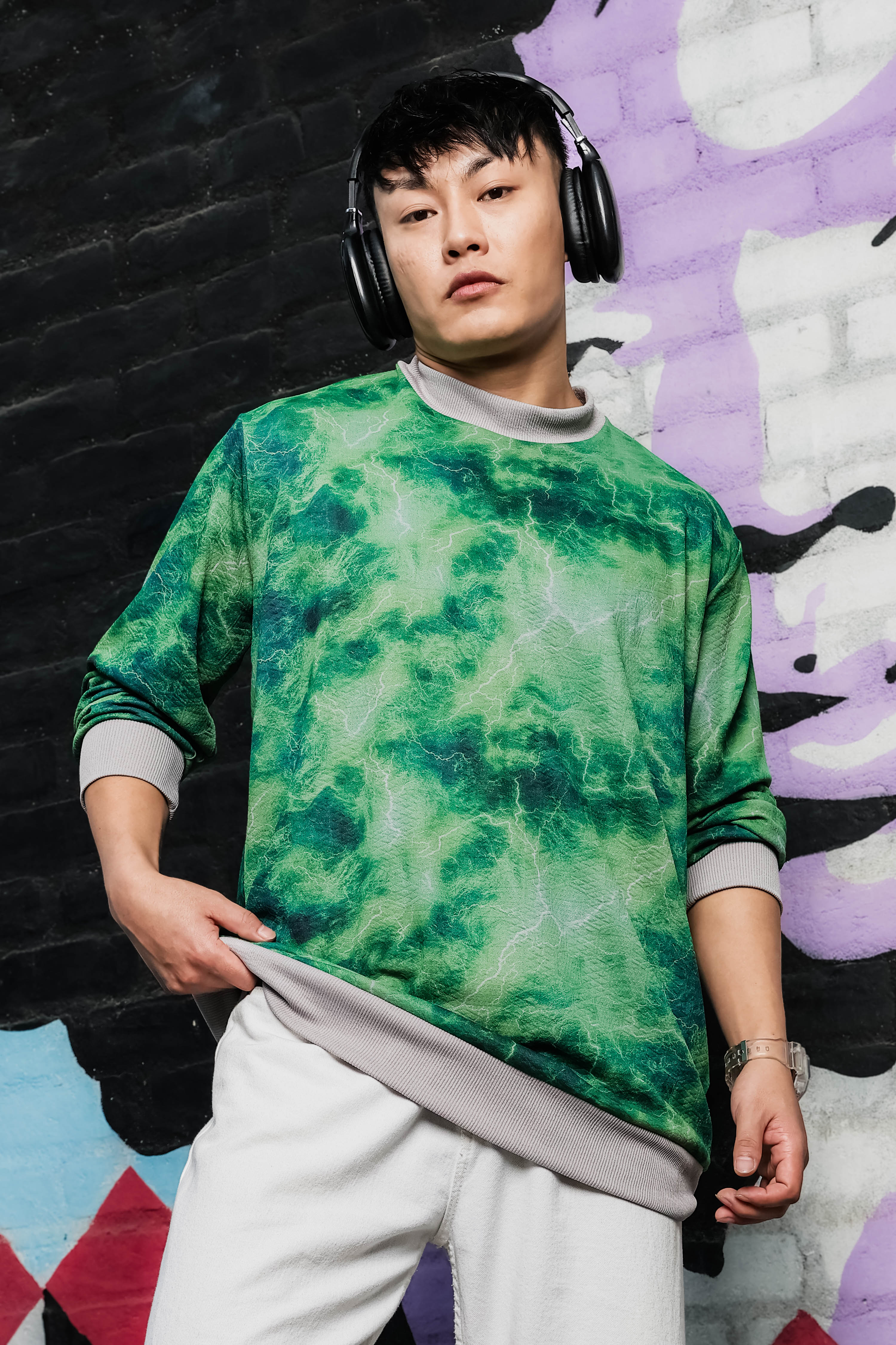 Grey & Green Abstract Printed Drop-Shoulder Relaxed Fit Pullover Sweatshirt