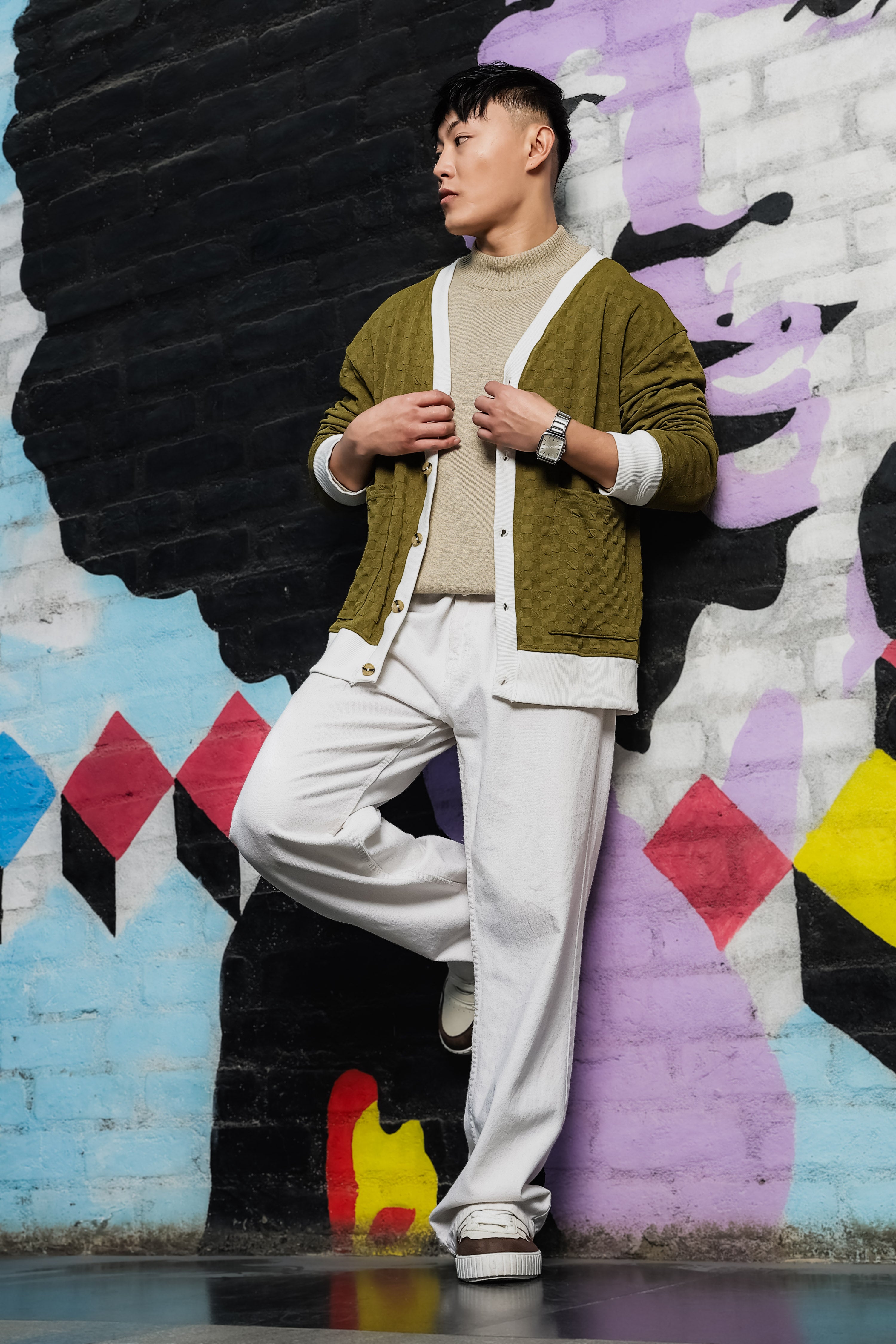 Olive Textured & Self Design V-Neck Knitted Cardigan